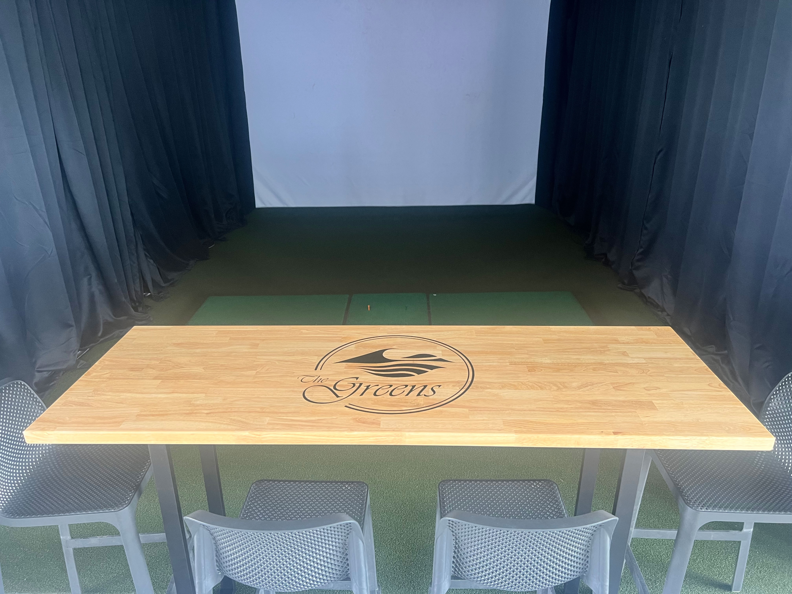 The Greens of Renton Golf Simulator Table